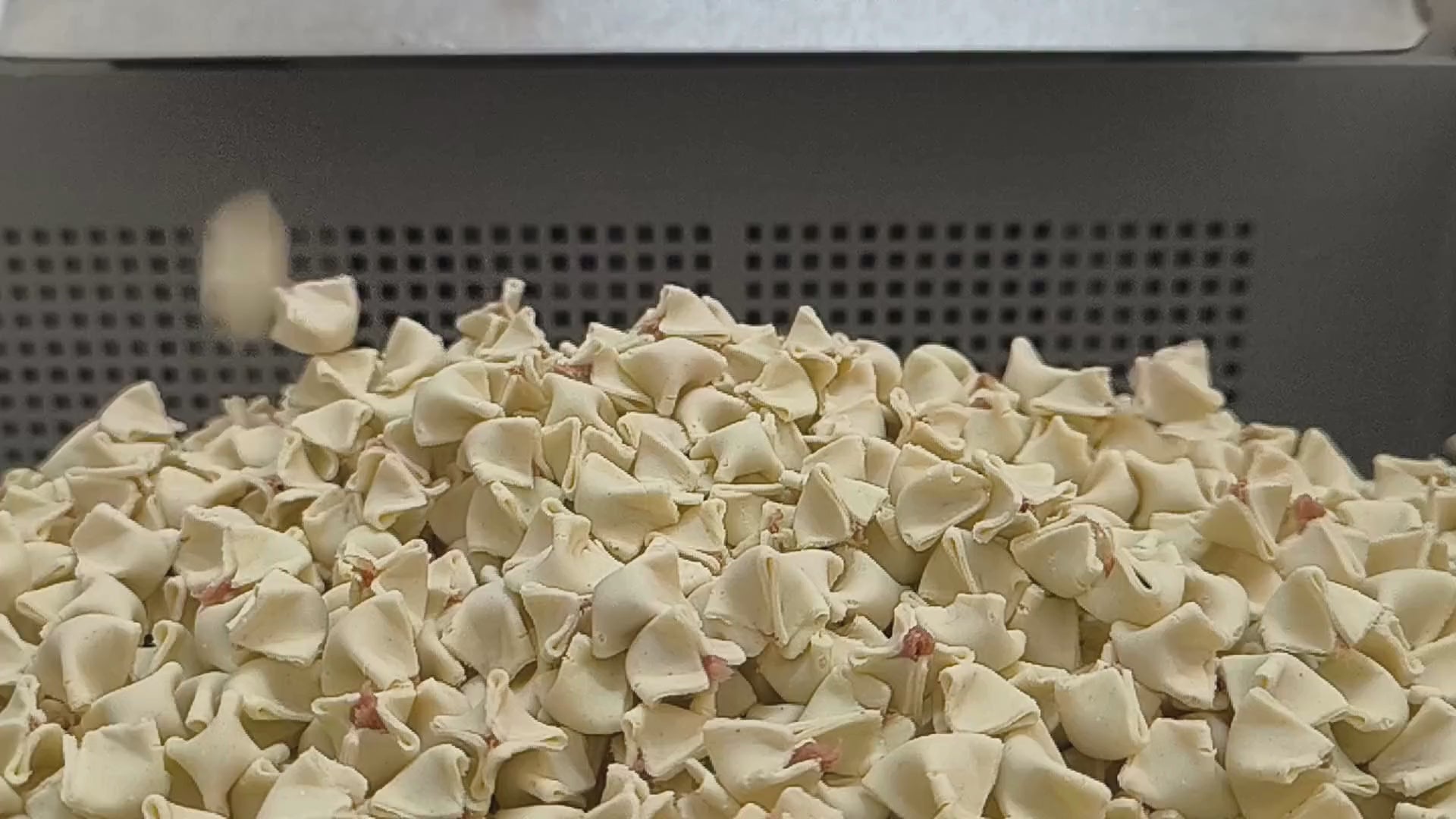 Video laden: Kiymali Manti